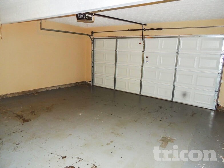 Building Photo - 1002 Mark Trail