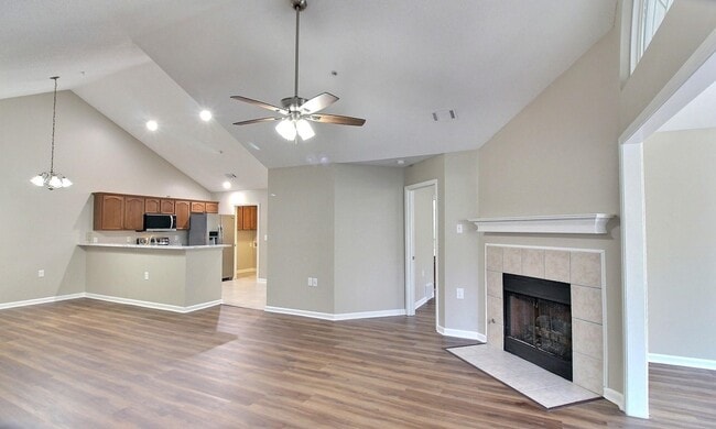 Building Photo - 1125 Oak Timber Cir