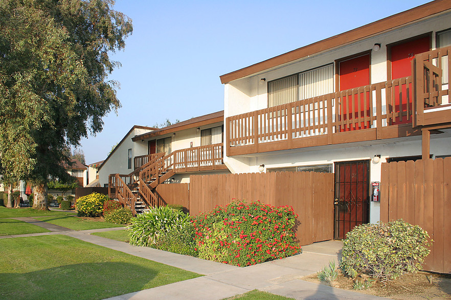 Building Photo - Norwest Apartments