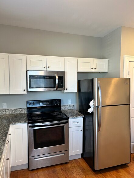 Kitchen - 34 Channing St