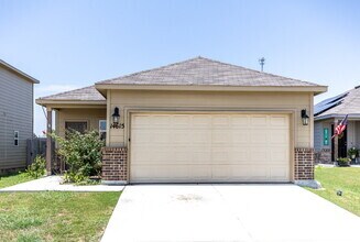 Building Photo - 14615 Stirrup Trce