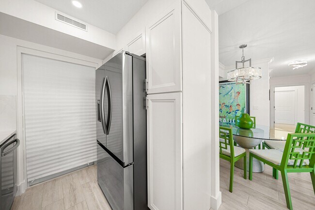 Building Photo - 2170 Ibis Isle Rd