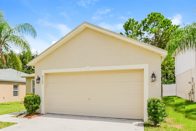 Building Photo - 4709 Fiske Cir