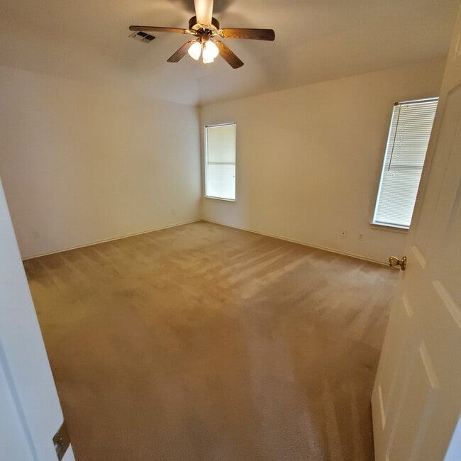 Building Photo - 121 Mesa Del Sol