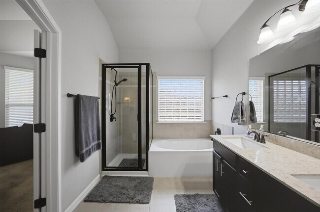 Building Photo - 328 Rock Mill Loop