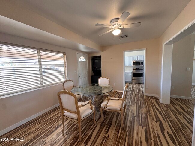 Building Photo - 10620 W Snead Dr