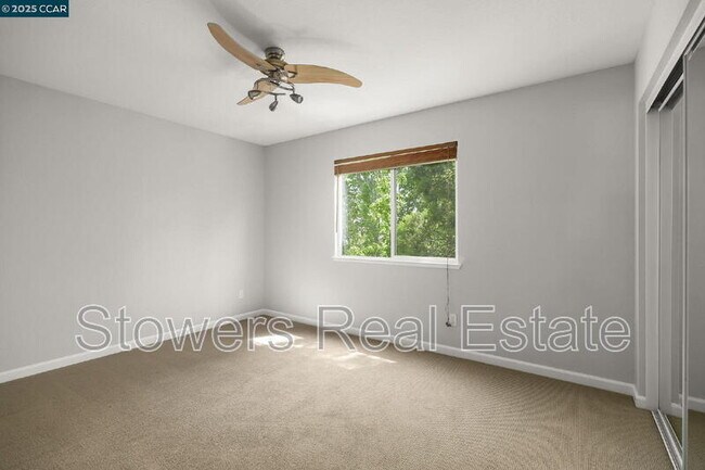 Building Photo - 2621 Carson Way