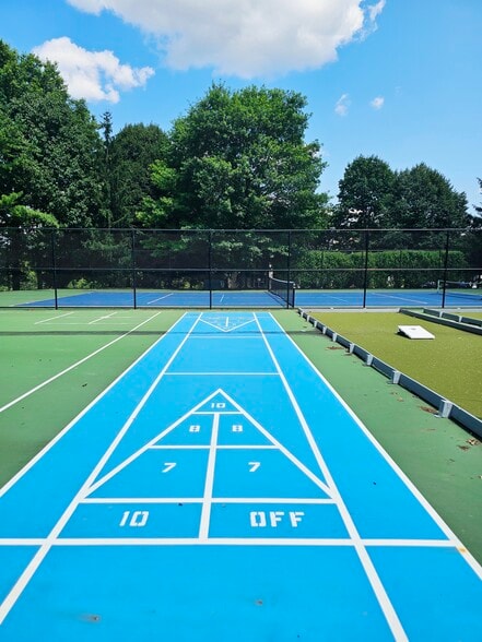 Building Photo - 1990 Mattis St