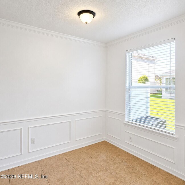 Building Photo - 1500 Calming Water Dr