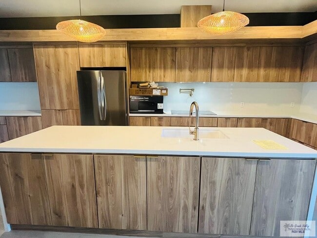 Building Photo - 4610 Juniper Cir