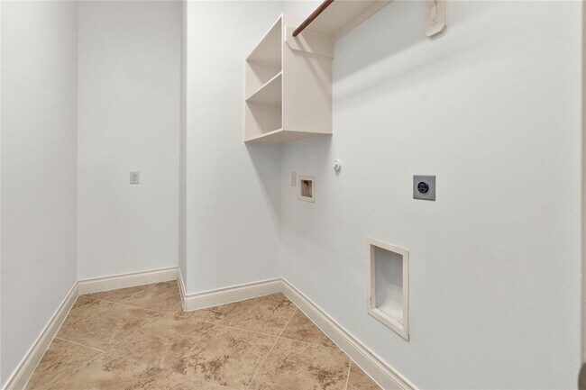 Building Photo - 14001 Bright Glen Dr