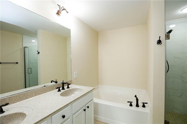 Building Photo - 983 Nightfall Ct NW