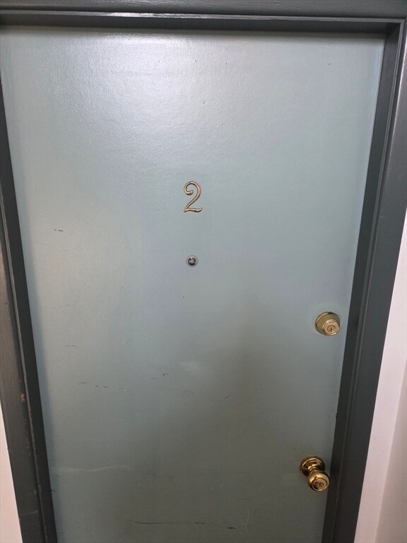 Building Photo - 190 Lake Shore Rd