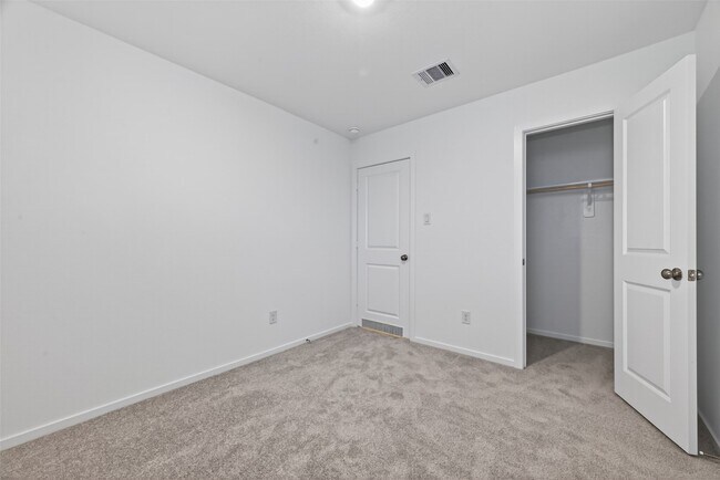 Building Photo - 3081 Majestic Sunrise Dr