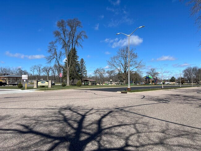 Building Photo - 400 N Webb Ave