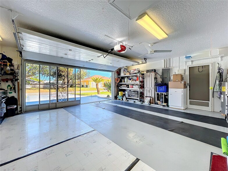 Building Photo - 4365 Aladdin Ave