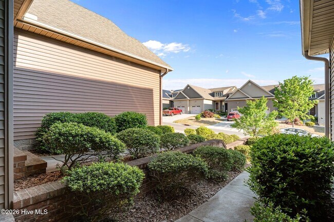 Building Photo - 108 Cypress Cir