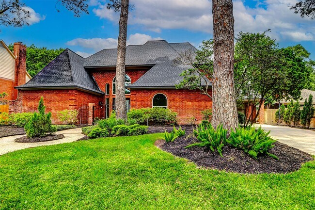 Building Photo - 5807 Mountain View Dr