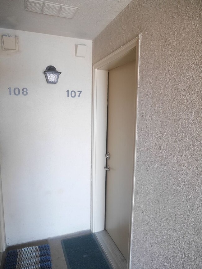 Building Photo - Furnished- Bayside Condo Retreat in Ocean ...