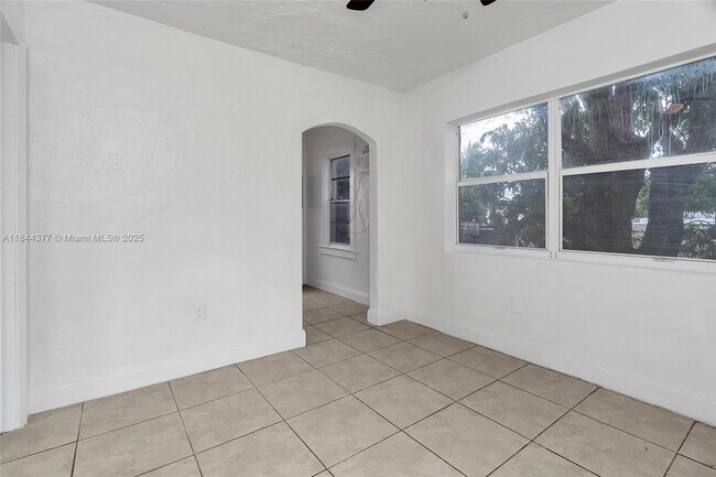Building Photo - 1137 NW 29th Terrace