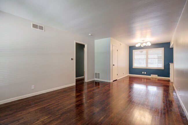 Building Photo - 2924 NW 67th St