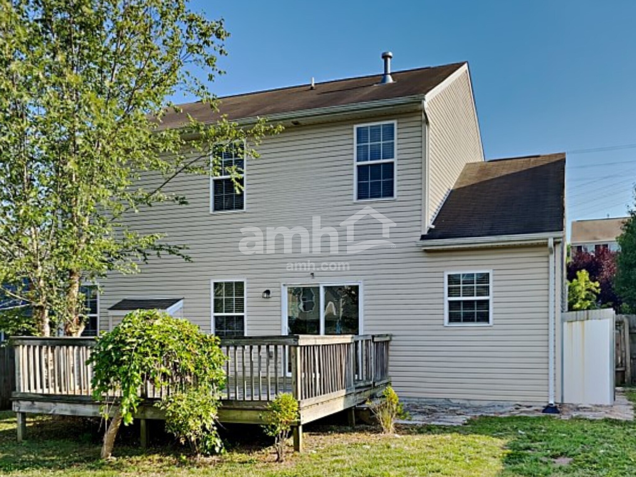 Building Photo - 661 Wolfeboro Ln
