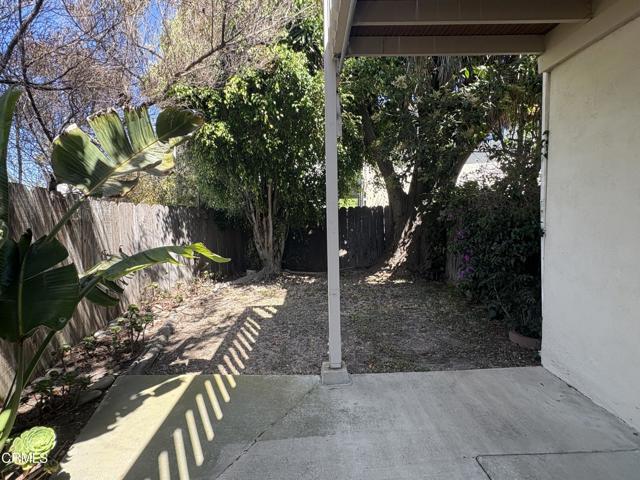 Building Photo - 2431 Bayshore Ave