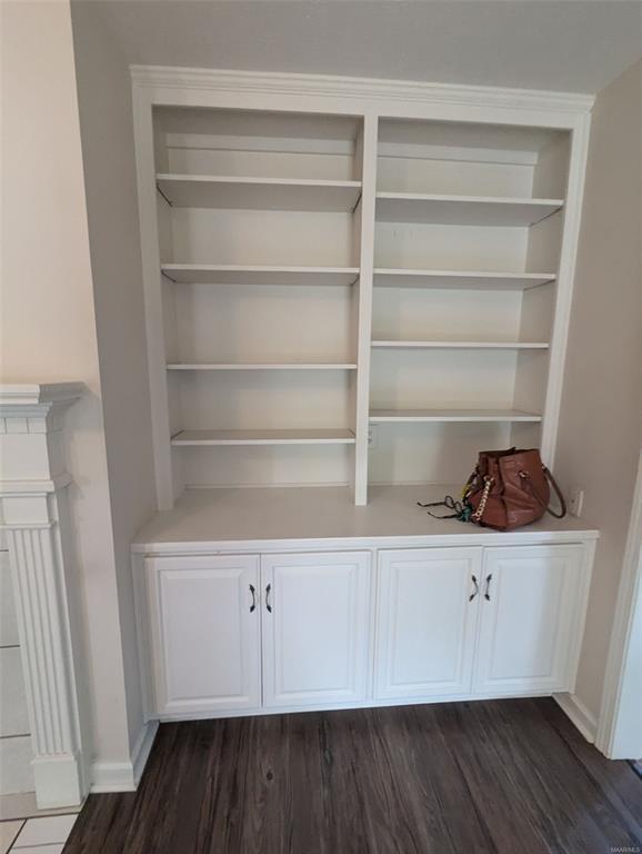 Building Photo - 557 Forest Ridge Ct