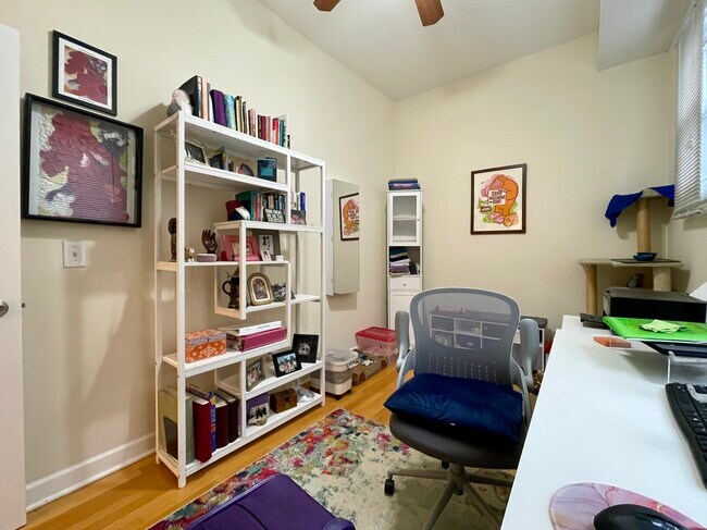 Building Photo - 2620 W Armitage Ave