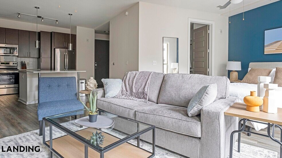 Building Photo - 825 Usener St