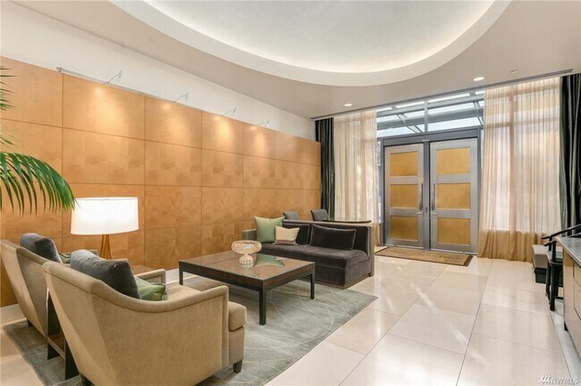 Building Photo - Millennium Tower - 2 bedrooms + den