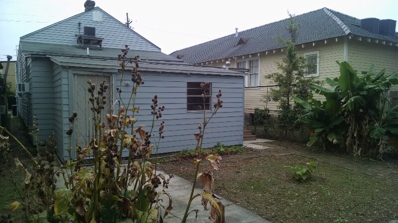 Building Photo - 525 N Hennessey St