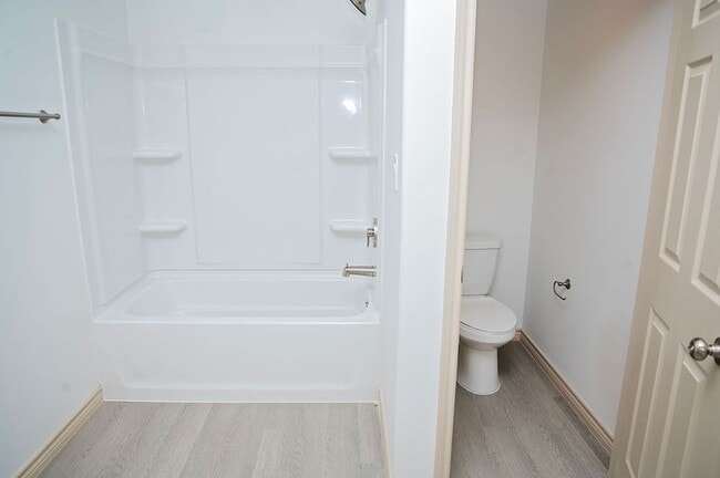 Building Photo - New Construction, Move-In Ready, Pets Welcome!