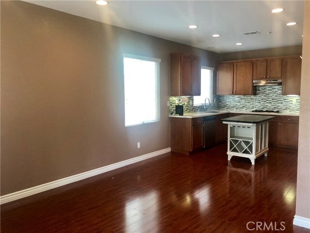 Building Photo - 16748 Broadmoor Way