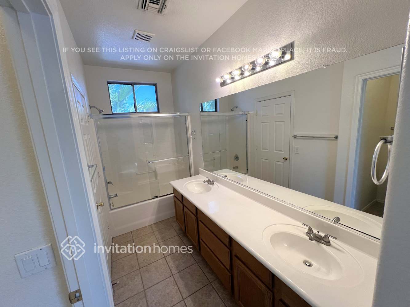 Building Photo - 9021 E Garnet Ave