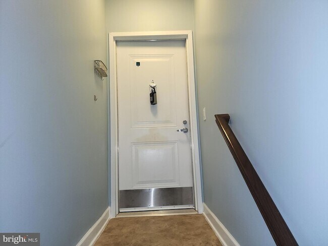 Building Photo - 2610 Sheridan Rd SE