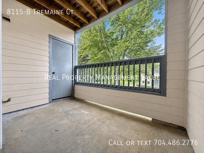 Building Photo - 8115 Tremaine Ct