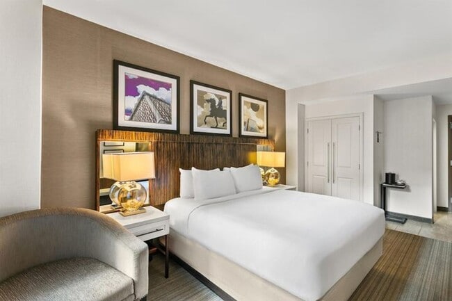 Building Photo - Sonesta - 7116