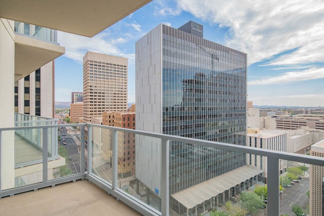 Building Photo - 44 W Monroe St