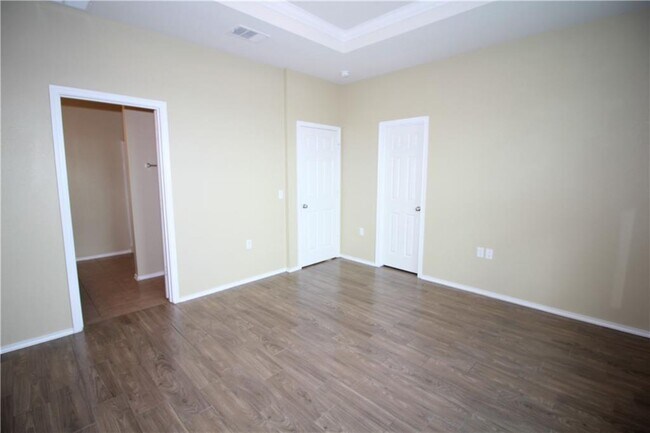 Building Photo - 5704 Knoll Pines Pass