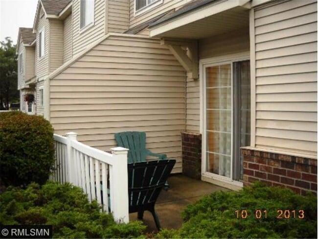 Building Photo - 949 Old Steine Cir