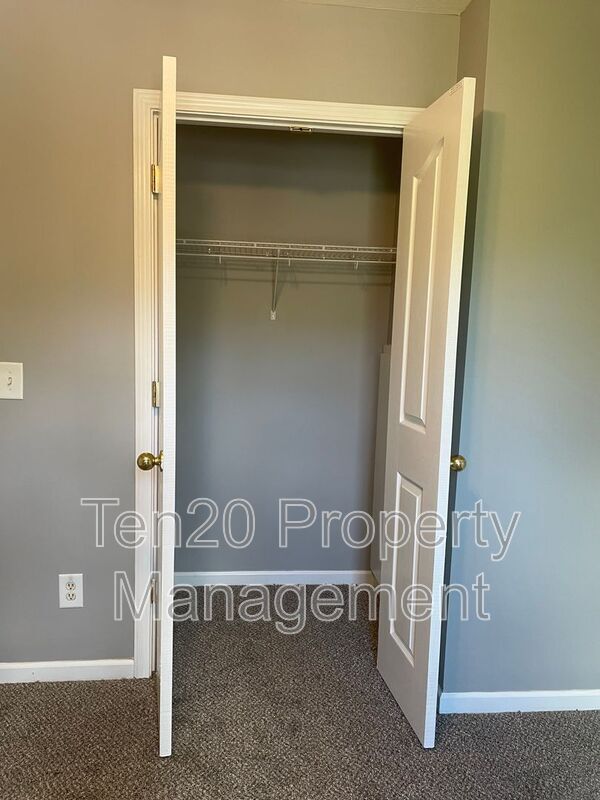 Building Photo - 5015 Hidden Hills Ct
