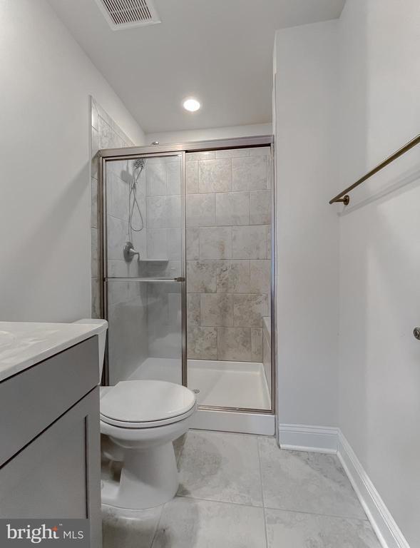 Building Photo - 23856 Myrtle Glen Way