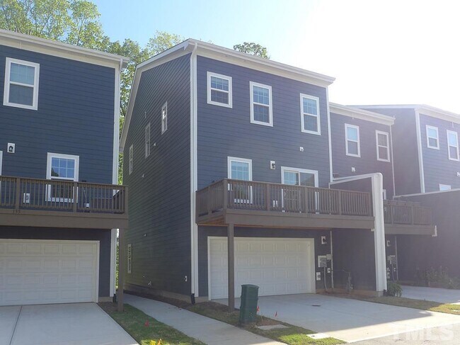Building Photo - 137 Callowhill Ln