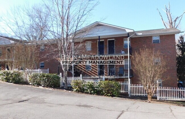 Building Photo - 5540 N Broadway St