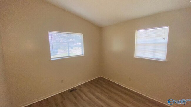 Building Photo - 3203 Delisa Cir NW