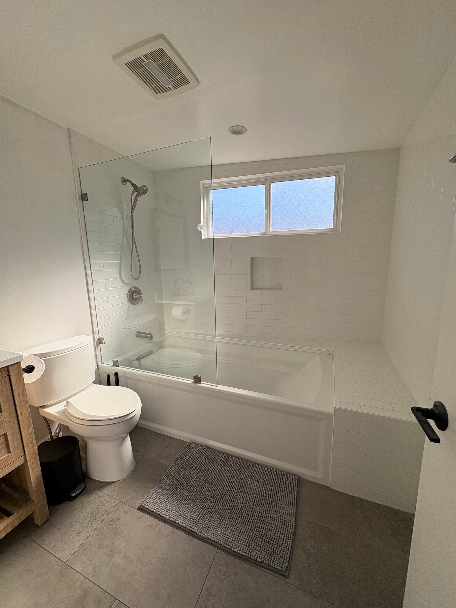 Building Photo - 5775 W 74th St