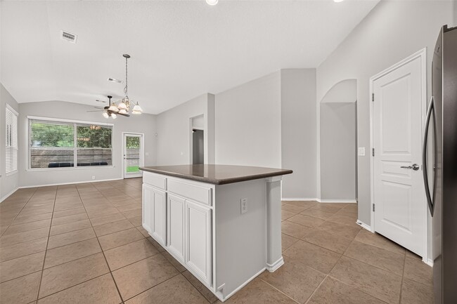 Building Photo - 24518 Carlton Springs Ln