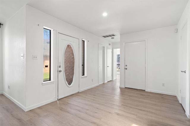 Building Photo - 1401 Landmark Ct