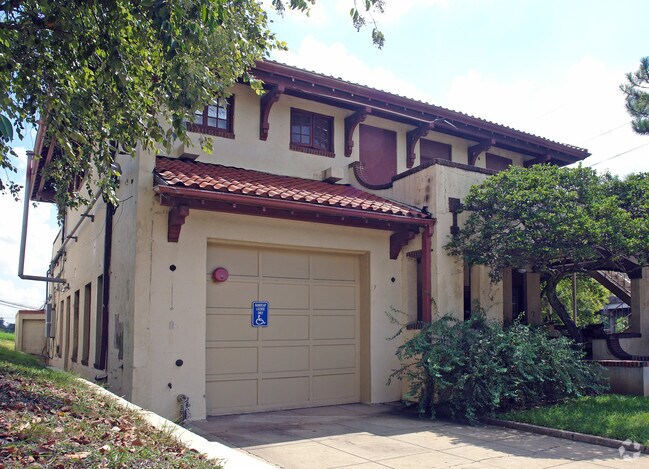Building Photo - 855 St Ferdinand St